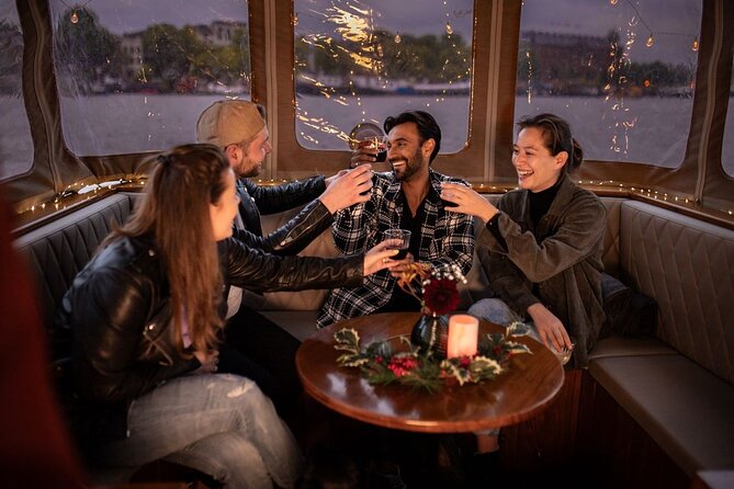 All Inclusive Amsterdam Light Festival Cruise - Meeting and Pickup