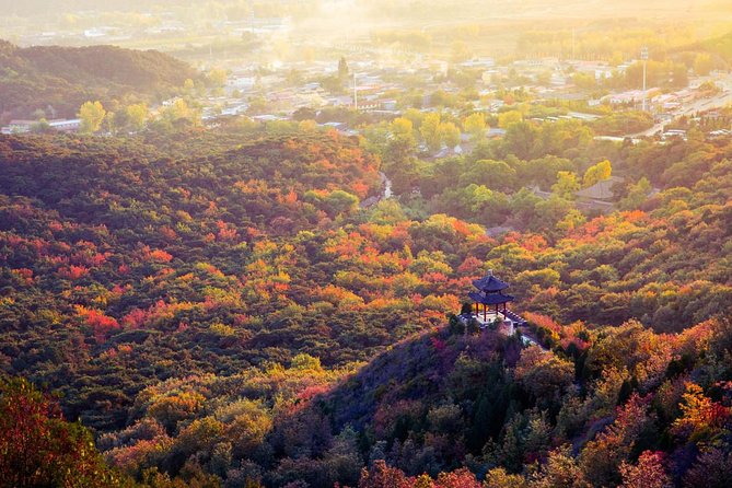 All Inclusive Beijing Mutianyu Great Wall and Hongluo Temple Private Day Trip - Wall Exploration
