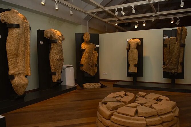 All-Inclusive Day Tour of Sigiriya & Dambulla From Colombo - Pickup and Meeting Details