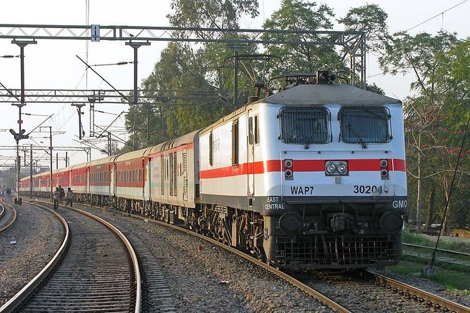 All Inclusive Day Trip to Taj Mahal From Delhi by Express Train - Comprehensive Tour Overview