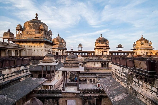 All Inclusive Full Day Sightseeing Tour of Orchha - Good To Know
