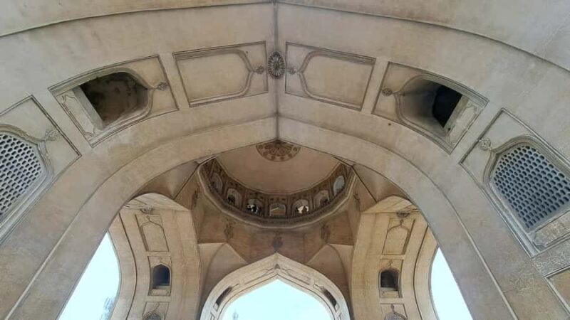 All Inclusive Hyderabad Full or Half Day Tour with Pickup - Exploring Hyderabad’s Landmarks: What You’ll Experience  