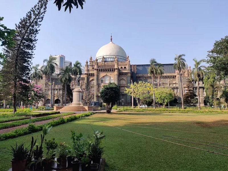 All-Inclusive Mumbai Private Full or Half-Day Tour from Mumbai - CST makes the city’s architecture legible
