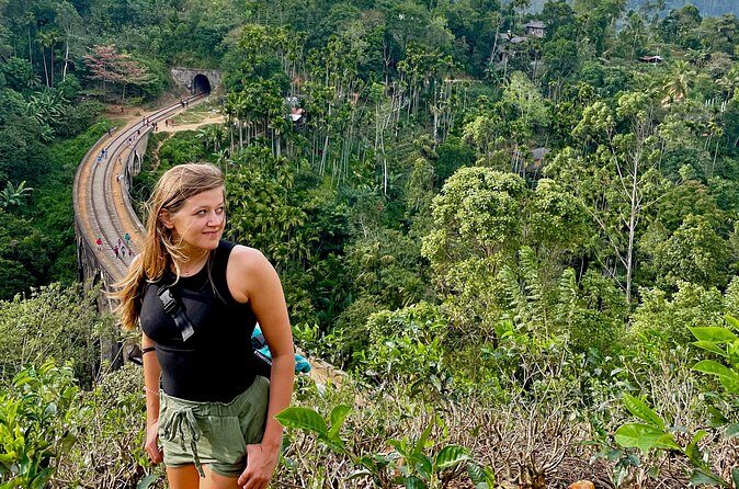 All inclusive private Ella Day Tour with Train Ride & Teafactory - Authenticity and Value