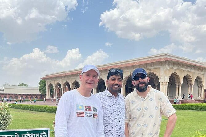 All-Inclusive Private Tour From Delhi To The Taj Mahal - Exploring the Itinerary in Detail