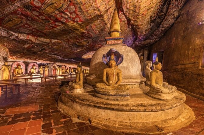 All Inclusive Sigiriya and Dambulla Private Day Tour From Colombo - Meeting and Pickup Details