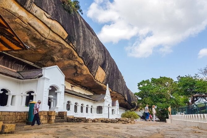 All Inclusive Sigiriya and Dambulla Private Day Tour From Colombo - Frequently Asked Questions