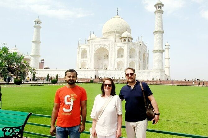 All Inclusive Taj Mahal, Agra Fort, Baby Taj Car with Tour Guide - The Sum Up