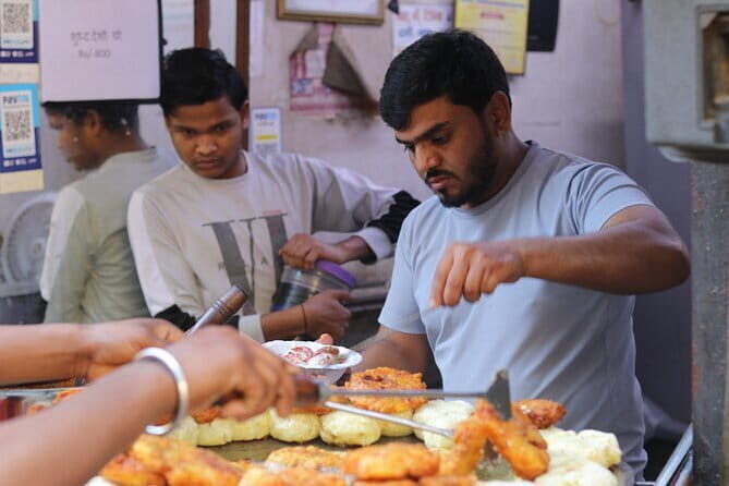 All inclusive Vegetarian Jaipur Food and Heritage Tour - Good To Know