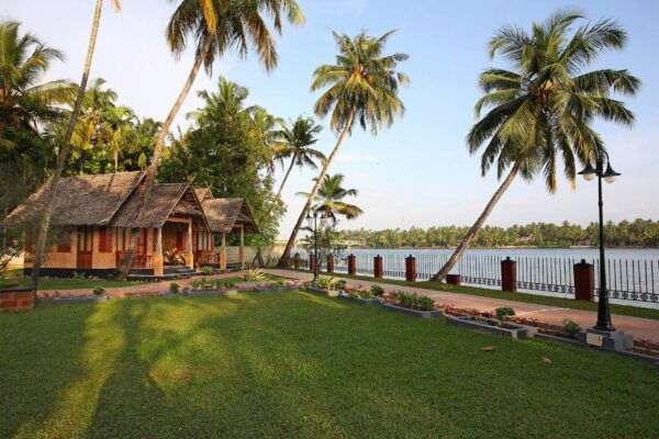 Alleppey Backwater Private Day Cruise From Cochin - The Sum Up