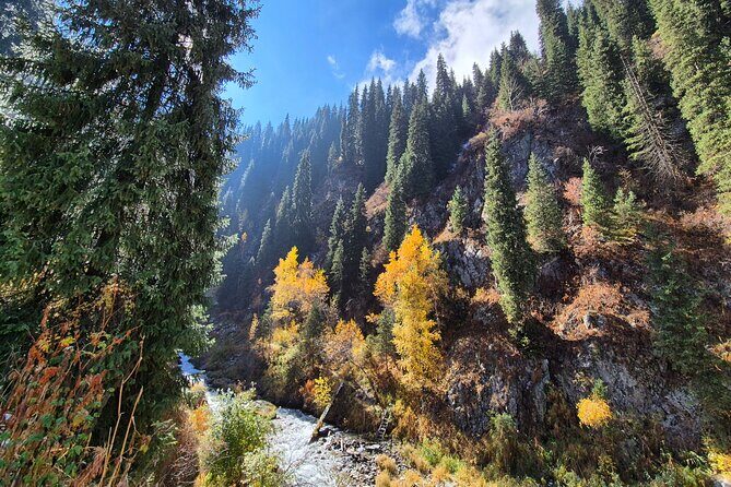 Alma-Arasan & Ayusai Mountain Gorges with Hot Springs Tour - What Makes This Tour Stand Out