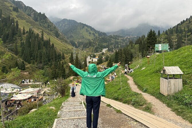 Almaty city tour and Medeu-Shymbulak-Koktobe-Green Bazar - Why This Tour Stands Out