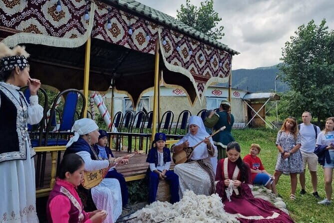 Almaty Hightlights Tour: Discover Culture, Nature, and History - Day 1: Mountains and Parks