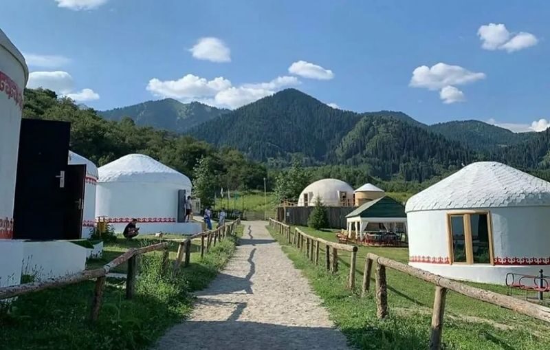 Almaty Huns Ethno Village and Lake Issyk Private Tour - Who should choose this outing?