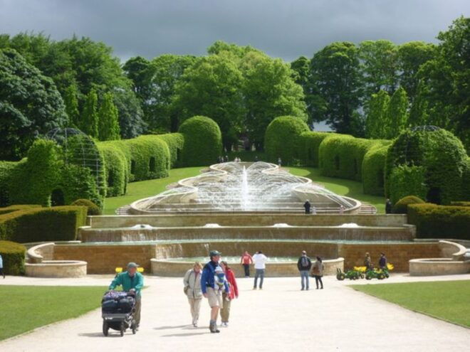 Alnwick: Self-Guided Walking Tour With Audio Guide - Full Description