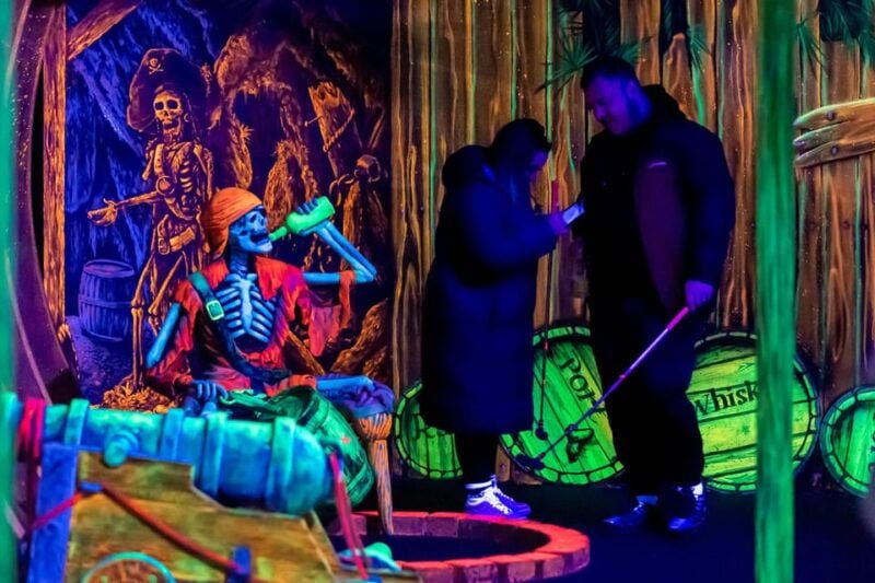 Aloha Amsterdam: 12-Hole Glow-in-the-Dark Mini-Golf - The Experience: A Detailed Look