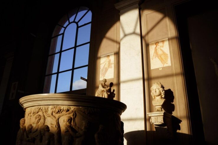 Alone in the Vatican Museums: Early Morning Tour & Breakfast - Itinerary