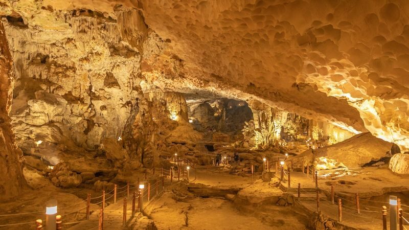 Alova Day Cruise: Ha Long Bay, Sung Sot Cave & Ti Top Island - The guide and group-tour feel
