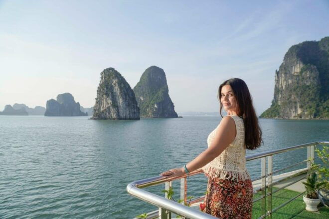 Alova Premium Cruise - A Mid-range Luxury 6 Hours Cruise - Detailed Schedule