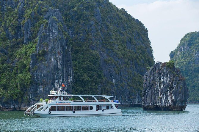 Alova Premium Cruise visit Halong Bay In One Day, Lunch and Kayak - An In-Depth Look at the Halong Bay Day Trip