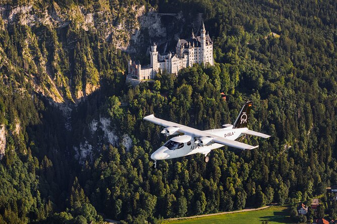 Alpine Sightseeing Flights Munich Zugspitze Neuschwanstein Castle Chiemsee - Reviews and Ratings