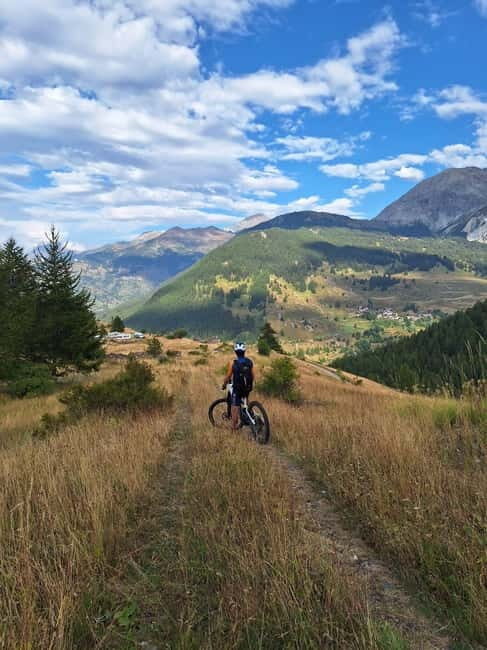 Alps: Sporty MTB tour among single track, alpine peaks and border history - Who should consider this tour?