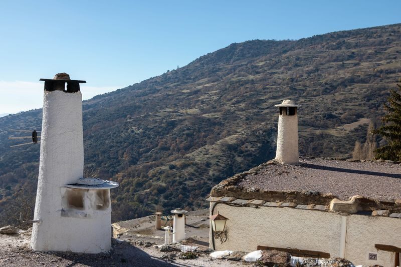 Alpujarra Mountain Villages Tour from Granada - Pampaneira: shops, chocolate and time to roam