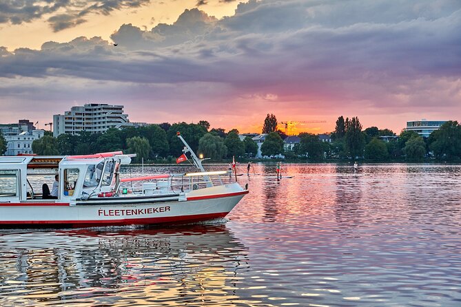 Alster Tour - the City Tour on the Water! - Meeting Point and End Point