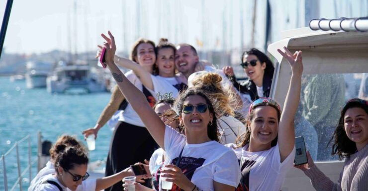 Altea: Catamaran Party Boat - Activity Details