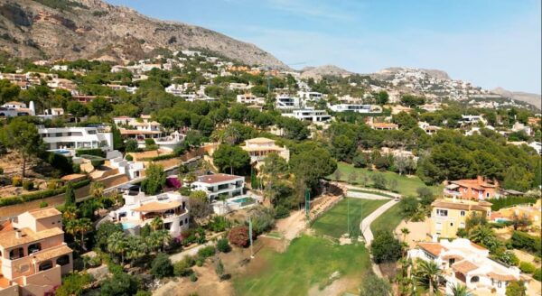 Altea Hills: 5-Day Luxury Wellness Retreat Program - Transportation Services