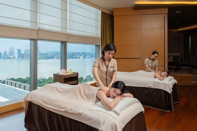 Altira Macau - Spa & Wellness Offers - What the massage and scrub are like