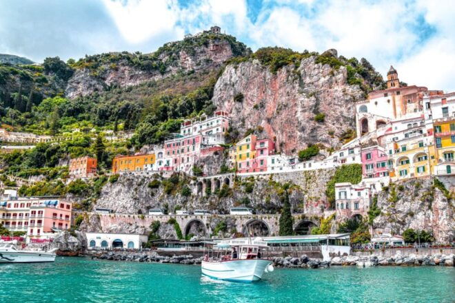 Amalfi Coast Boat Tour - Driver and Group Size