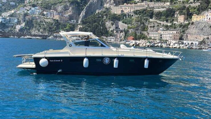 Amalfi Coast: Boat Tour - Positano Capri Views - Experience and Onboard Amenities