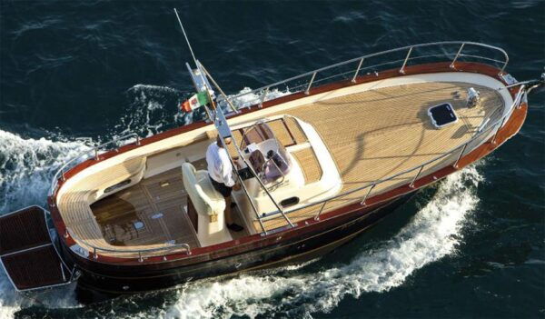 Amalfi Coast: Boat Tour With Italian Aperitivo - The Sum Up