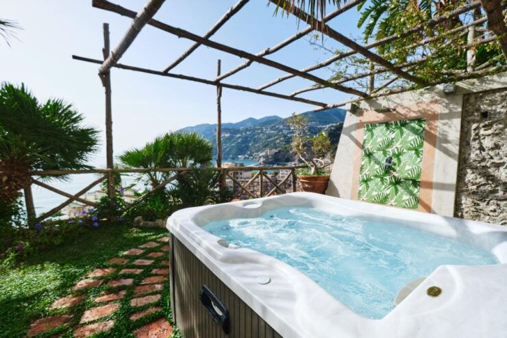 Amalfi Coast: Exclusive Jacuzzi With Champagne and Meal Pack - Booking Information