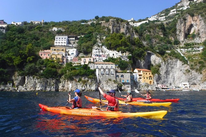Amalfi Coast Kayak Tour Along Arches, Beaches and Sea Caves - Meeting Point and Parking Information