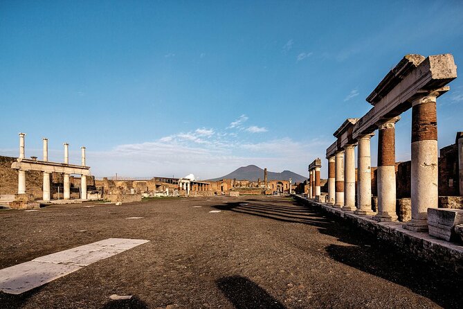 Amalfi Coast: Pompeii Small Group With Skip the Line Tickets - Free Time for Lunch