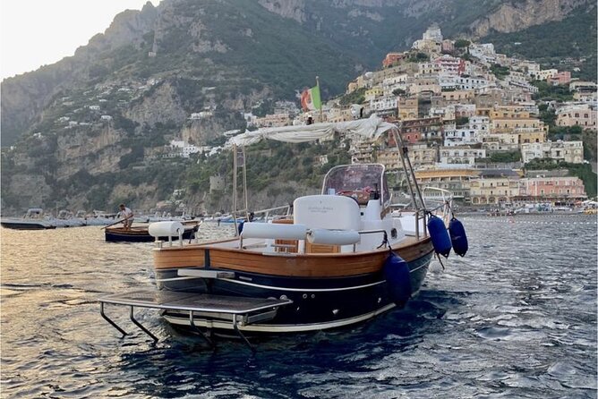 Amalfi Coast Positano Private Boat Tour Half Day -26ft Boat - Tour Confirmation and Accessibility