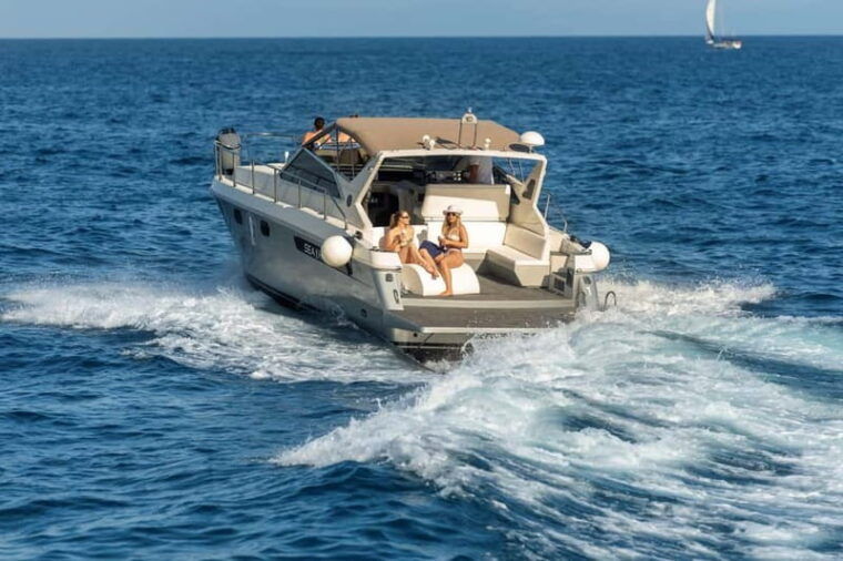 Amalfi Coast Private Boat Day with Swim Stops & Prosecco - FAQ