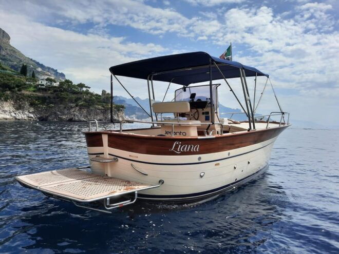 Amalfi Coast: Private Boat Tours Not to Be Missed - What to Bring