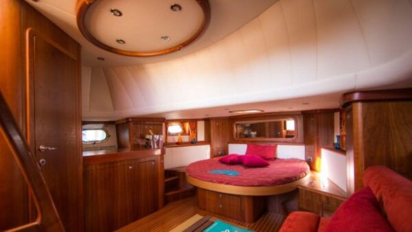 Amalfi Coast: Private Full-Day Tour With a 12-Meter Boat - Tips for Your Tour