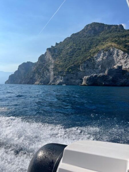 Amalfi Coast: Rent Boats in Salerno Without License - Safety and Comfort Features