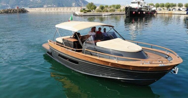 Amalfi Coast: Romantic Sunset Cruise with Music & Cocktails - Gourmet Food and Open Bar