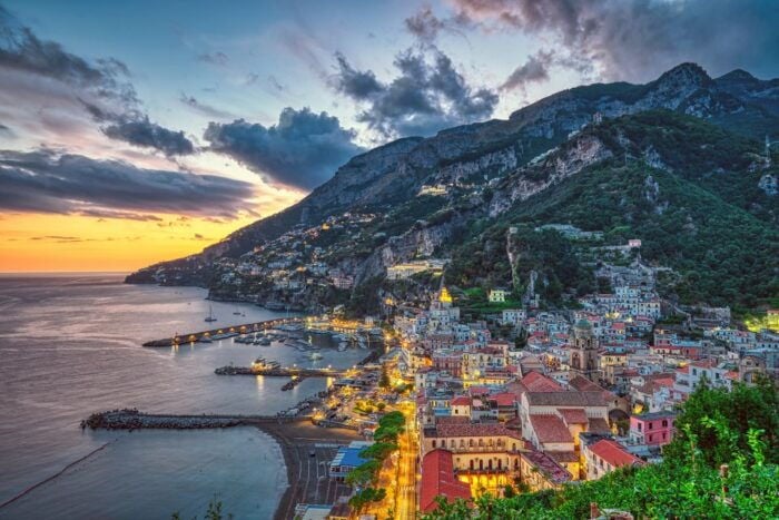 Amalfi Coast: Romantic Sunset Cruise with Music & Cocktails - The Authenticity and Personal Touch