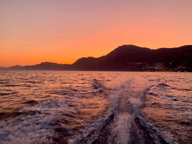 Amalfi coast: Sunset Boat Tour with Aperitif and Prosecco - The Sum Up
