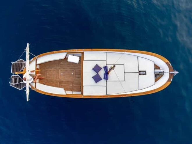 Amalfi Coast Tour by Boat - Included Amenities