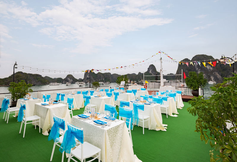 Amanda Premier 2D1N Cruise: Ha Long Bay, Sung Sot, Ti Top - What the fare includes, and where value depends