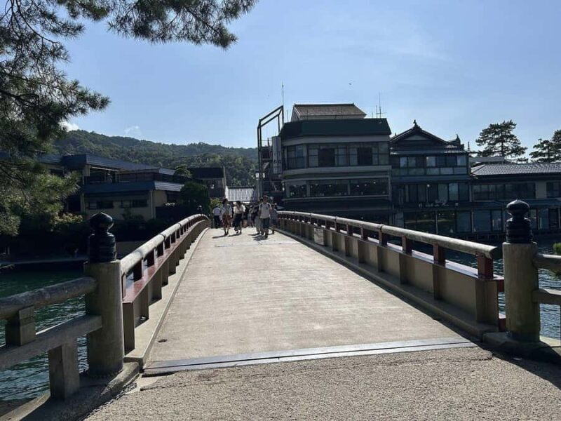 Amanohashidate: Guided Coastal Cycling Tour with Lunch - The Lunch Experience