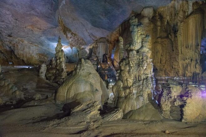 Amazing 1-Day Experience Paradise Cave & Dark Cave - Important Information