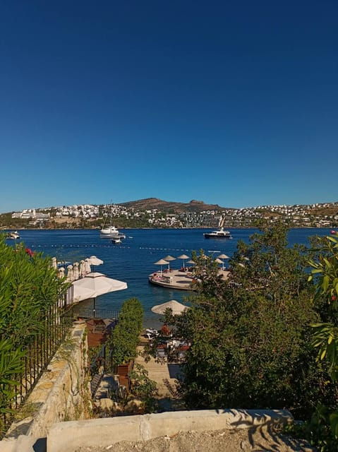 Amazing 50minyacht Tour+1 Hour Old City Walking Tour - Cultural Immersion Activities